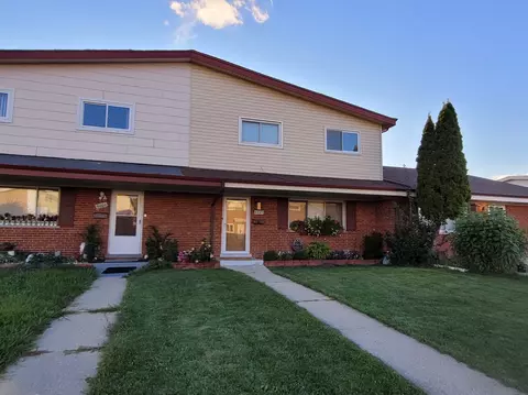 9404 Hamlin Ave, Des Plaines, IL 60016