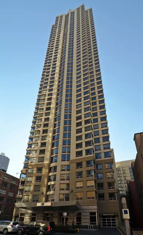 440 N Wabash Ave #3302, Chicago, IL 60611