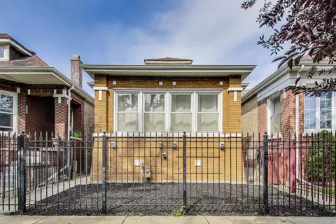 6446 S Whipple St, Chicago, IL 60629