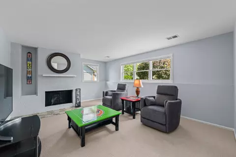 Other - 3960 Colony Ct, Hoffman Estates, IL 60192 photo 2 of 4