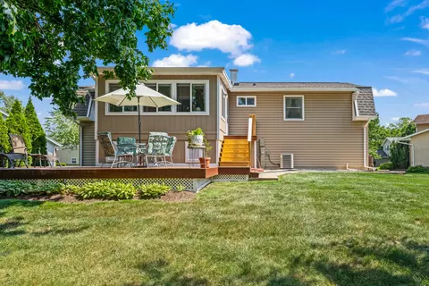 Exterior - 3960 Colony Ct, Hoffman Estates, IL 60192 photo 5 of 7