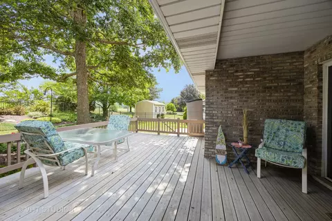 Exterior - 18821 Dickens Dr, Mokena, IL 60448 photo 3 of 7