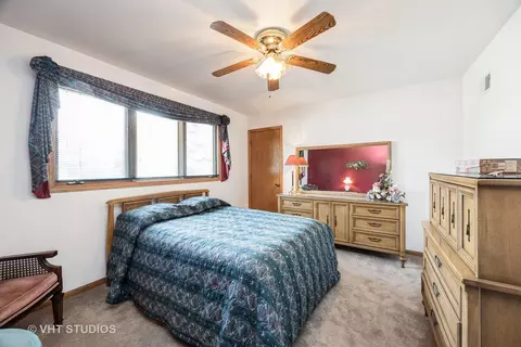 Bedroom - 18821 Dickens Dr, Mokena, IL 60448 photo 2 of 2