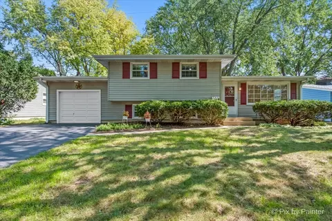 515 Crest Dr, Cary, IL 60013