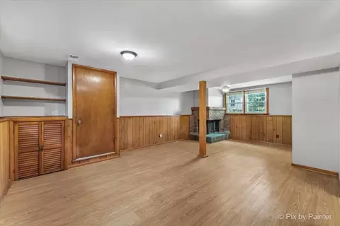 Living - 515 Crest Dr, Cary, IL 60013 photo 6 of 6