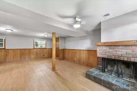 Living - 515 Crest Dr, Cary, IL 60013 photo 5 of 6