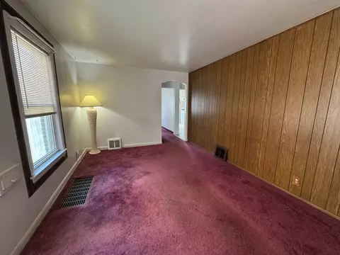 10941 S Avenue C, Chicago, IL 60617 photo 3