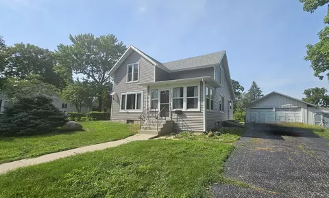 410 16th St, Mendota, IL 61342