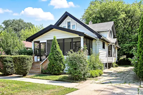 1705 Victoria Ave, North Chicago, IL 60064