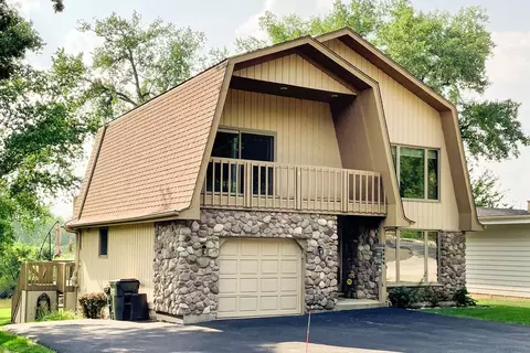 28986 W Manitoba Trl, Mchenry, IL 60051