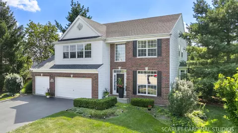 2812 Woodside Ct, Aurora, IL 60506