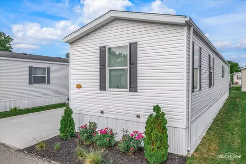 111 Daves Ct, Bartlett, IL 60103 photo 15
