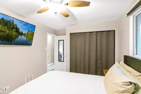 Bedroom - 800 Cedar Ln, Bartlett, IL 60103 photo 2 of 6