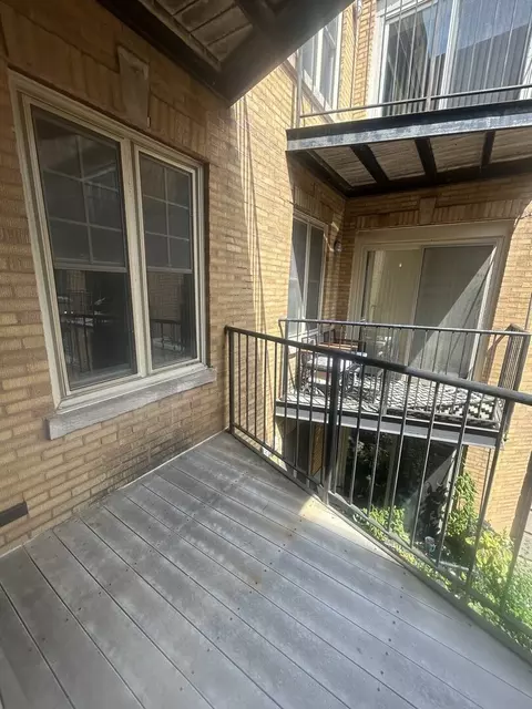 Exterior - 1464 E 69th St #2N, Chicago, IL 60637 photo 4 of 4