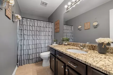 Bath - 24434 Kennedy Cir, Plainfield, IL 60544 photo 3 of 4