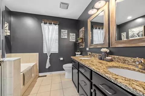 Bath - 24434 Kennedy Cir, Plainfield, IL 60544 photo 2 of 4