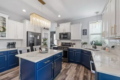 Kitchen - 24434 Kennedy Cir, Plainfield, IL 60544 photo 1 of 2