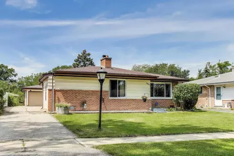 Exterior - 396 Stone Pl, Wheeling, IL 60090 photo 2 of 6