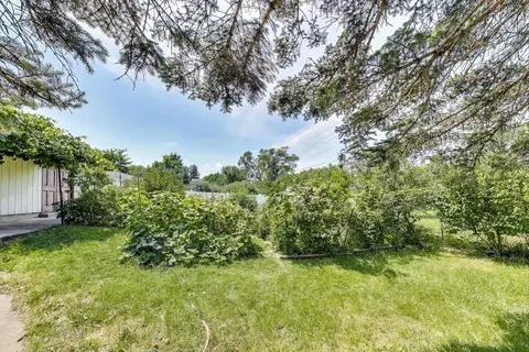 Exterior - 396 Stone Pl, Wheeling, IL 60090 photo 5 of 6