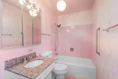 1360 Mayfield Ln, Hoffman Estates, IL 60169 photo 9