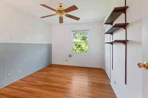 1360 Mayfield Ln, Hoffman Estates, IL 60169 photo 8