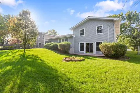 1360 Mayfield Ln, Hoffman Estates, IL 60169 photo 16