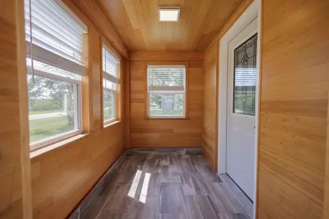 Entry Way - 855 E 5000s Rd, Kankakee, IL 60901 photo 1 of 2