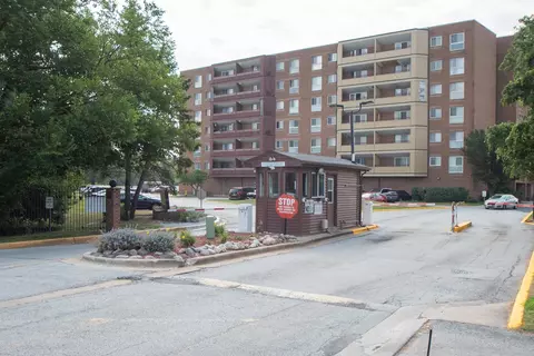 200 Park Ave #729, Calumet City, IL 60409