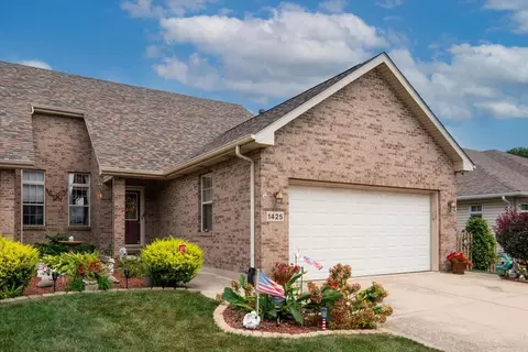 1425 Tiger Lily Ln, Joliet, IL 60435