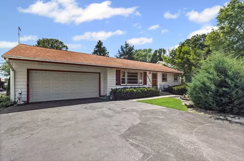 25361 W Lehmann Blvd, Lake Villa, IL 60046