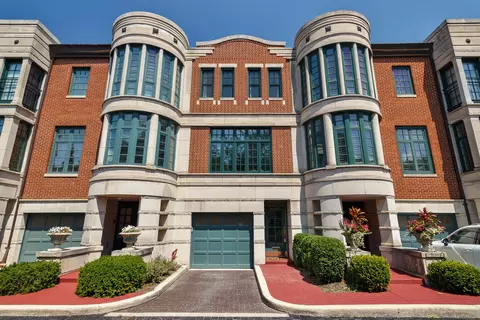 2658 N Southport Ave #F, Chicago, IL 60614