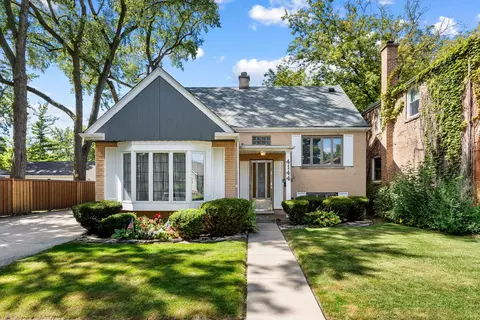 4144 Elm Ave, Brookfield, IL 60513