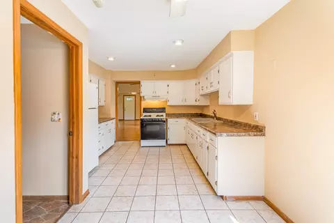 3530 Morgan St, Steger, IL 60475 photo 18