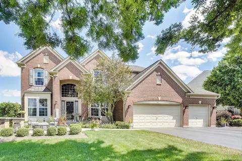 705 Porter Cir, Lindenhurst, IL 60046