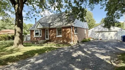 9305 S 78th Ave, Hickory Hills, IL 60457