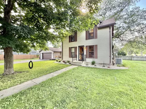 332 N Franklin St, Byron, IL 61010