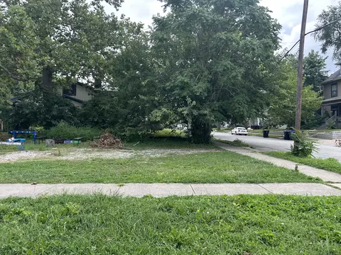 701 N Evans St, Bloomington, IL 61701