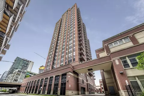 330 N Jefferson St #1901, Chicago, IL 60661