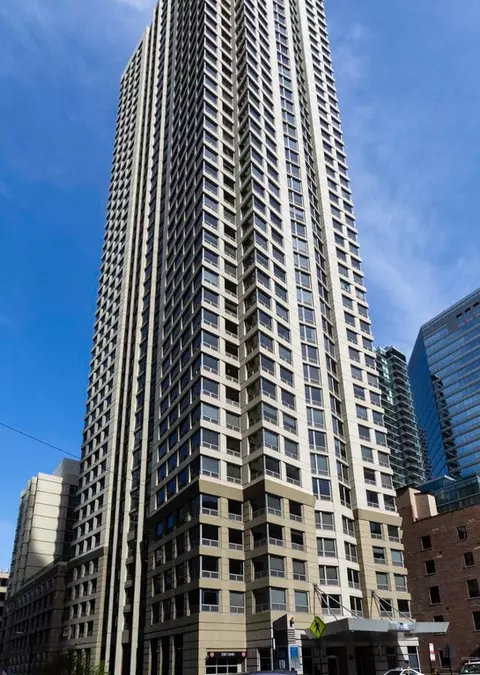 440 N Wabash Ave #604, Chicago, IL 60611