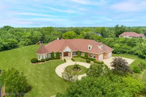20 Terra Vita Ct, South Barrington, IL 60010