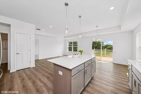 341 Masters Dr, Addison, IL 60101 photo 8