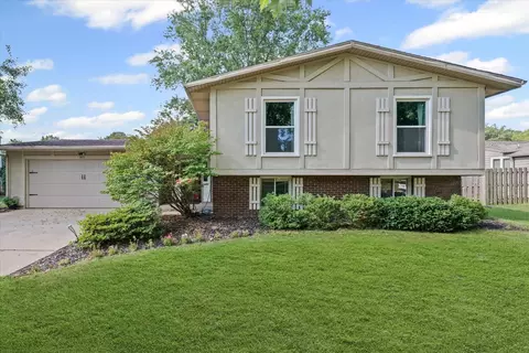 1011 Harrington Dr, Champaign, IL 61821