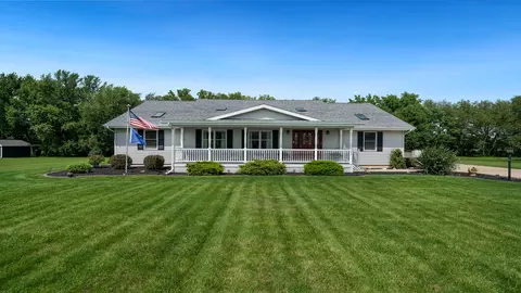 582 Panther Dr, Dixon, IL 61021 photo 38