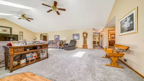582 Panther Dr, Dixon, IL 61021 photo 7
