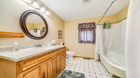 582 Panther Dr, Dixon, IL 61021 photo 24