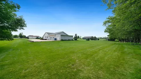 582 Panther Dr, Dixon, IL 61021 photo 36