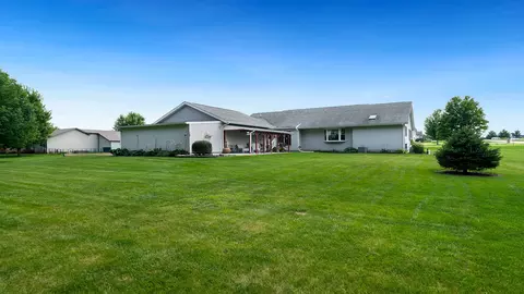 582 Panther Dr, Dixon, IL 61021 photo 35
