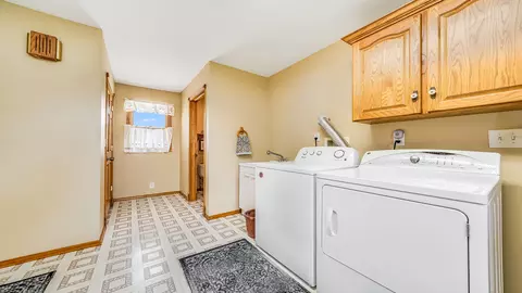 582 Panther Dr, Dixon, IL 61021 photo 27