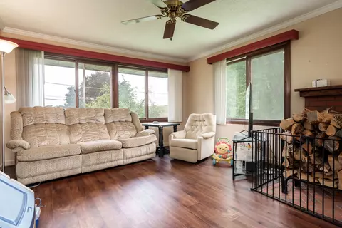 Living - 305 E North St, Durand, IL 61024 photo 3 of 3