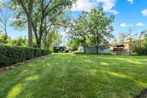 2430 S Plum Grove Rd, Palatine, IL 60067 photo 18